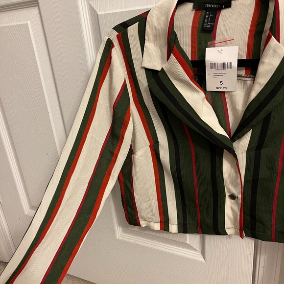 H&M multi-colored button down cropped shirt - Picture 3 of 3